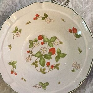 Hankook Strawberry Bowl